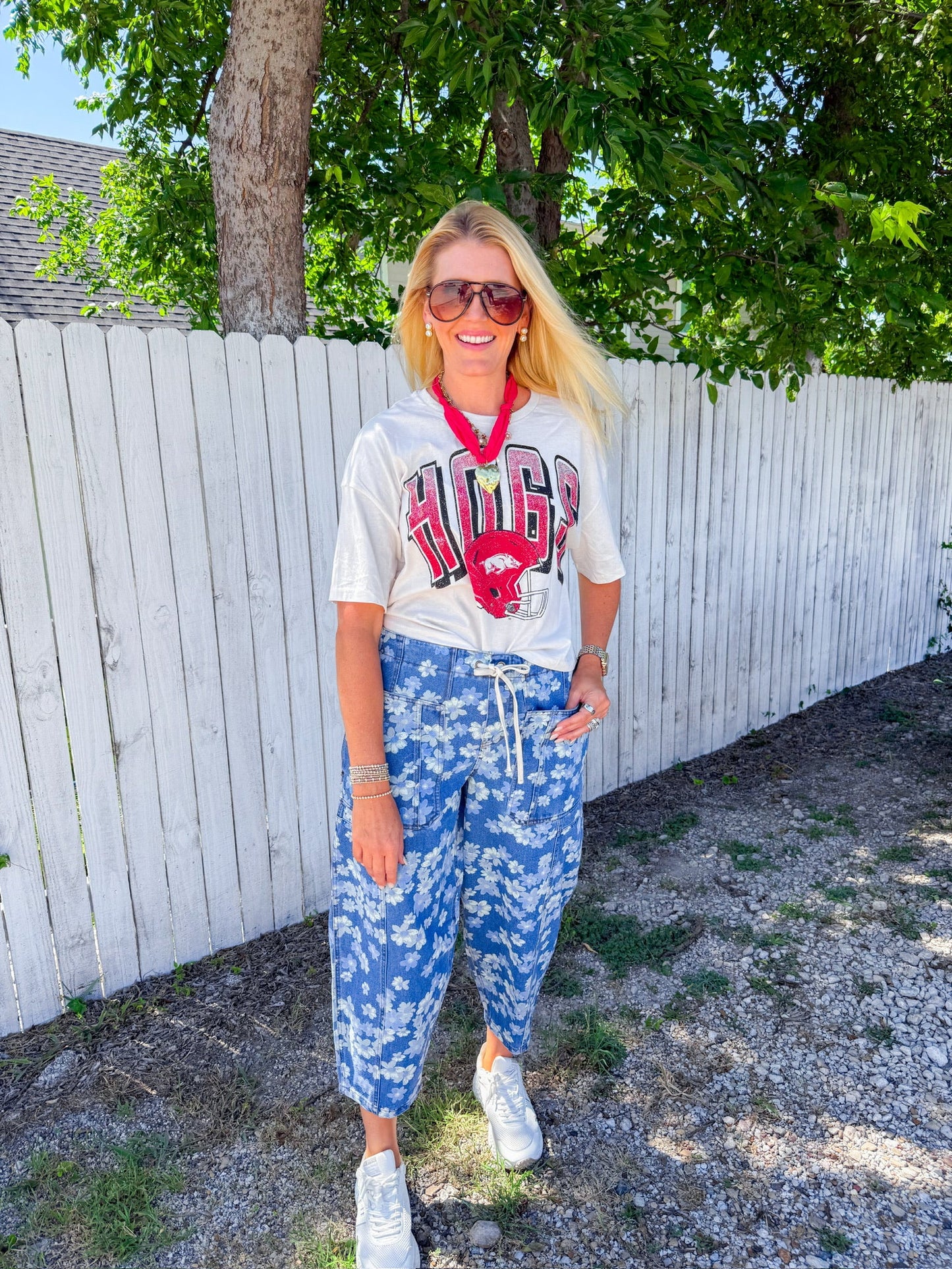 Arkansas Hogs Helmet Cropped Tee - Off White